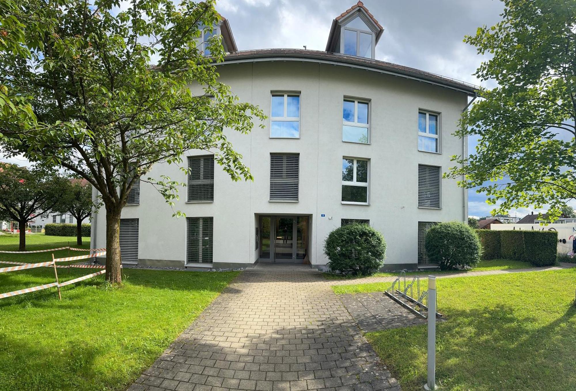 Vk - R - Zuerich Airport - Luxury - Home Stay - Raetschengaessli - Клотен Экстерьер фото